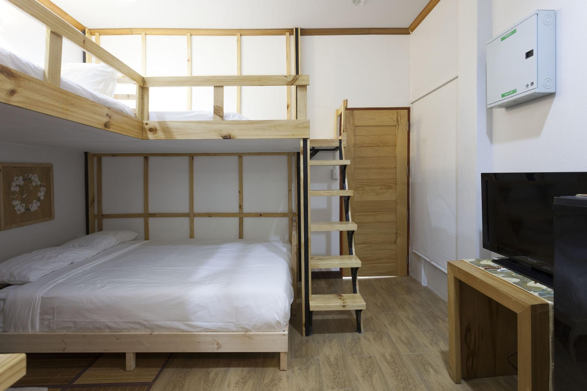 Haikin Ryokan Csiangmaj Kültér fotó